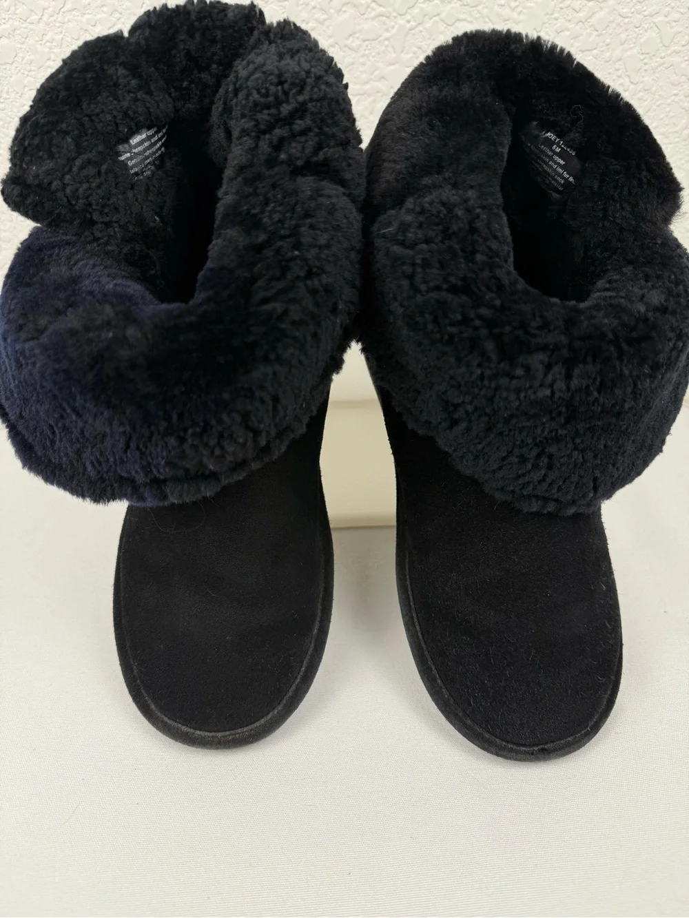 Bjorndal Joey | Black Leather Sheepskin Winter Boots | Toggle Cuff | Women's 6